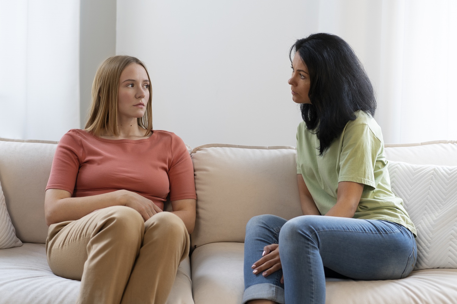 How to Tell Someone You’re Pregnant When You’re Not Ready